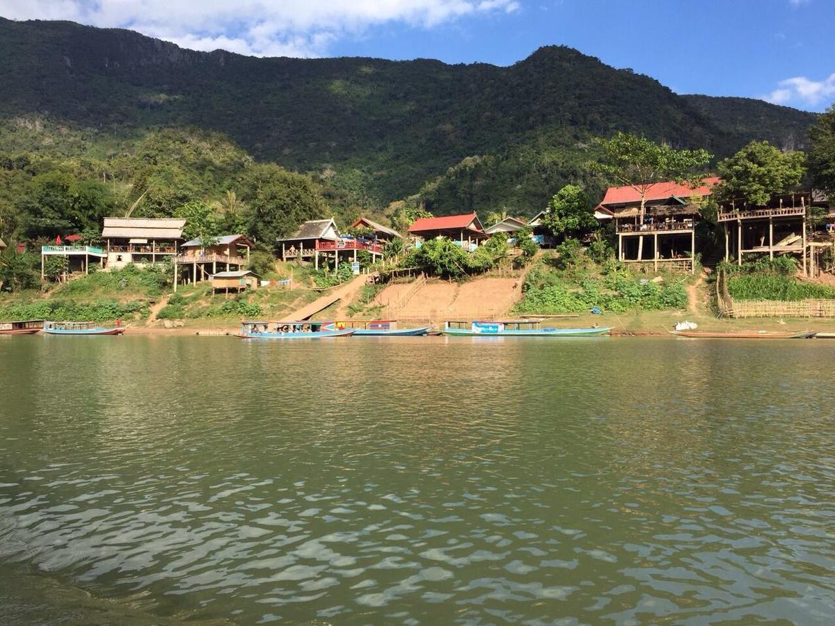 Lattanavongsa Guesthouse And Bungalows Muang Ngoi Exteriér fotografie