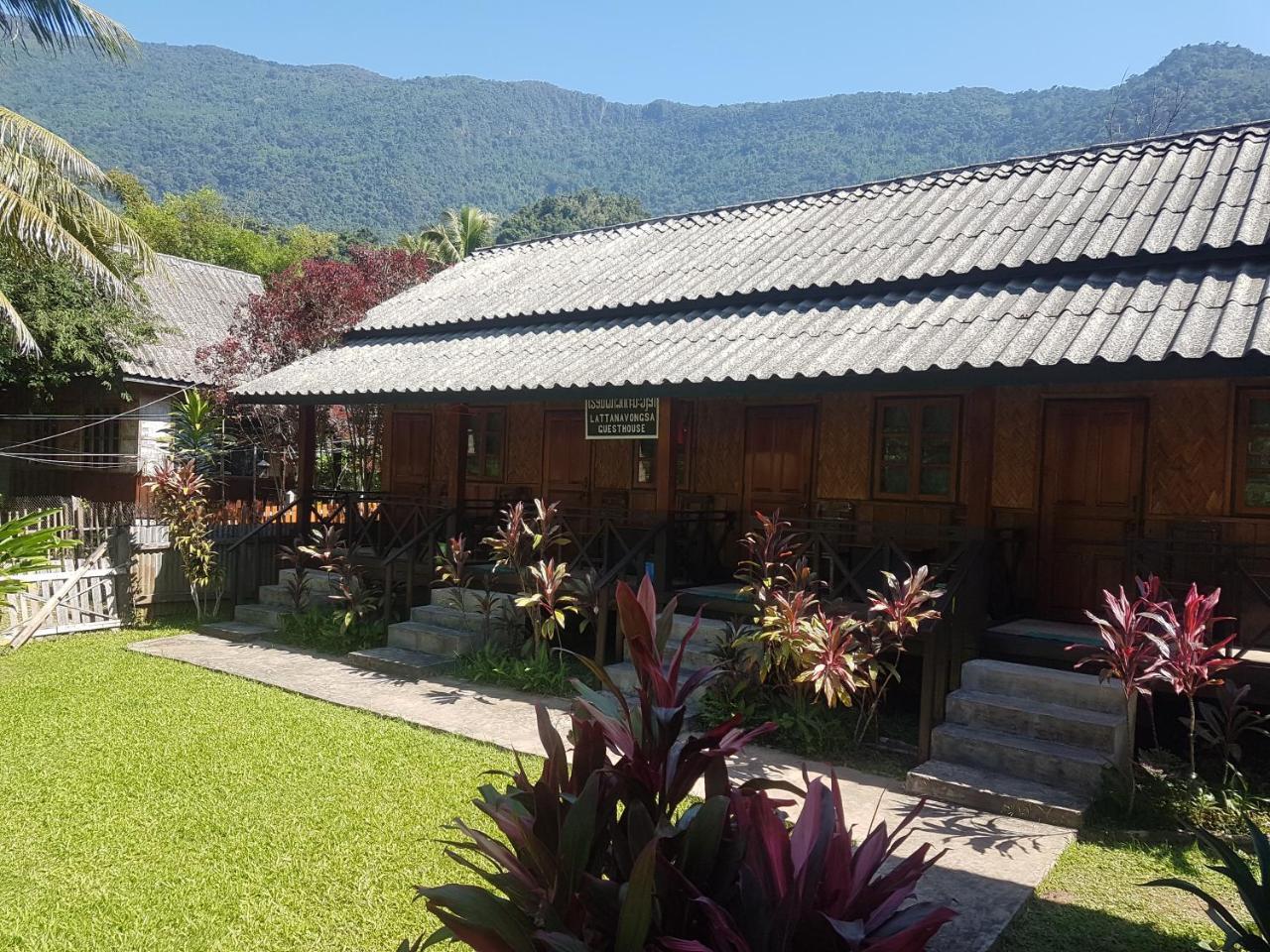 Lattanavongsa Guesthouse And Bungalows Muang Ngoi Exteriér fotografie
